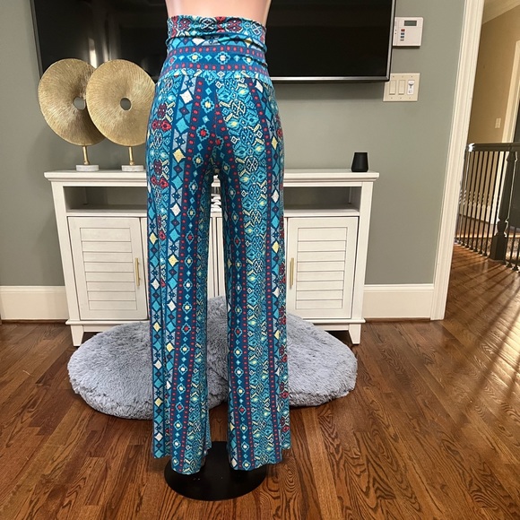 “Supernova” Stretch & Flowy Pants. Size S. Great Fit & Stretch! - Picture 2 of 5